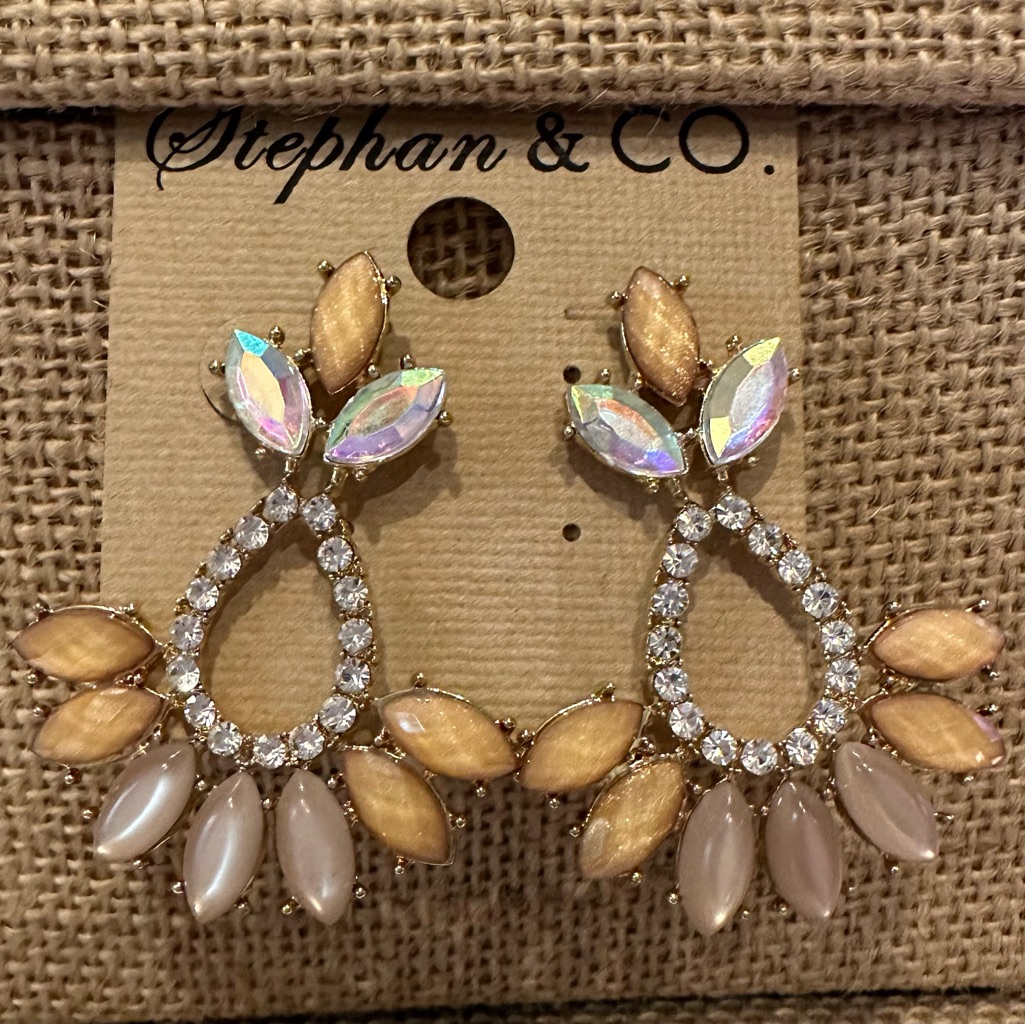 Nwt Stephan & Co. Earrings Gold Tone W/ Peach & Ab Jewels, Clear Rhinestones